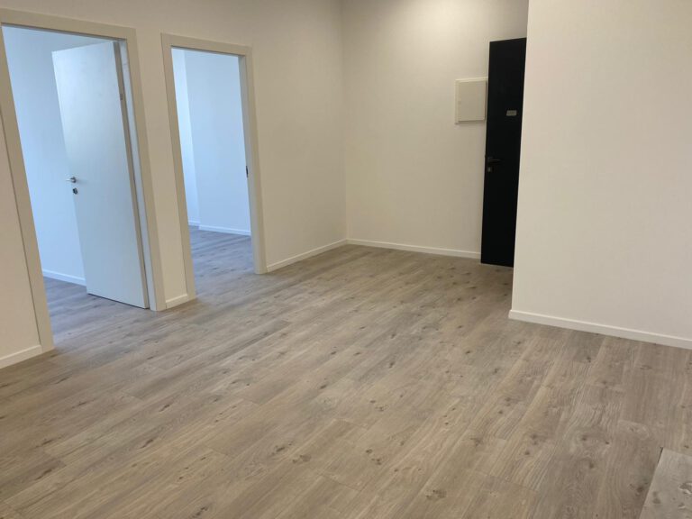 משרד למכירה 61.6 מר בנתניה