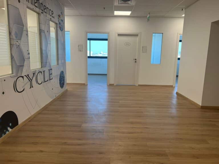 משרדים להשכרה בנתניה 420 מר באזור תעשייה פולג