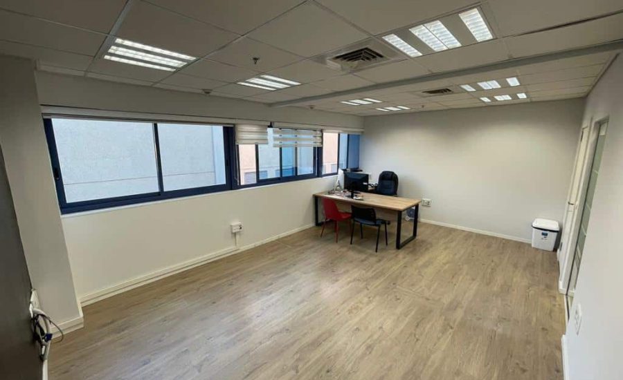 105 מטר מרובע משרדים להשכרה בנתניה (1)