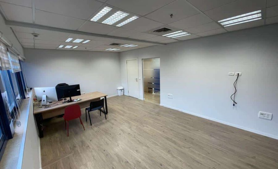 105 מטר מרובע משרדים להשכרה בנתניה (1)