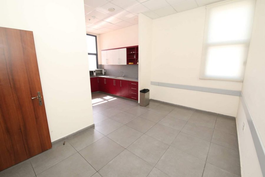 מבנה עצמאי למכירה בנתניה אזור התעשייה פולג ספיר