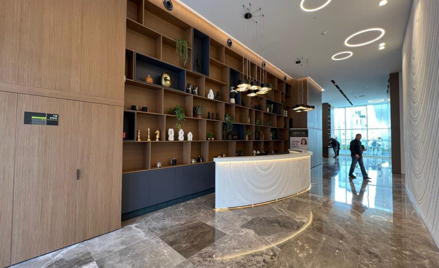 מגדל החלוצים במרכז העיר נתניה