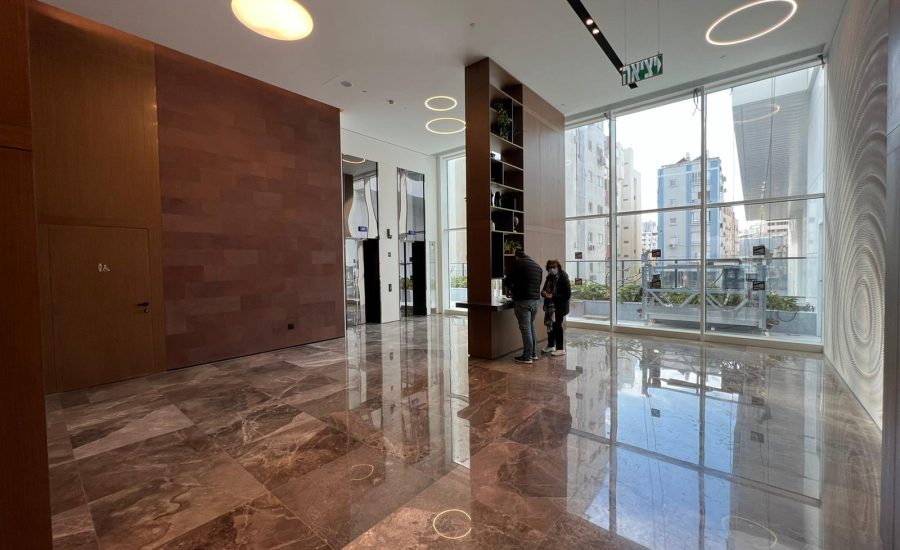 מגדל החלוצים במרכז העיר נתניה