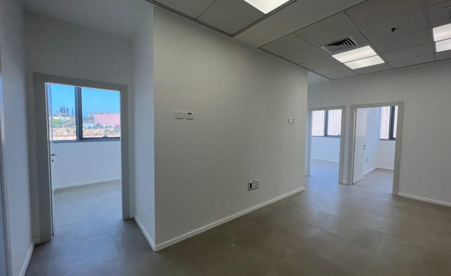 משרד להשכרה בנתניה 120 מר שפונדר פדלון