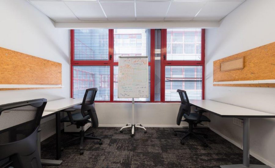 משרד למכירה ברעננה 330 מר