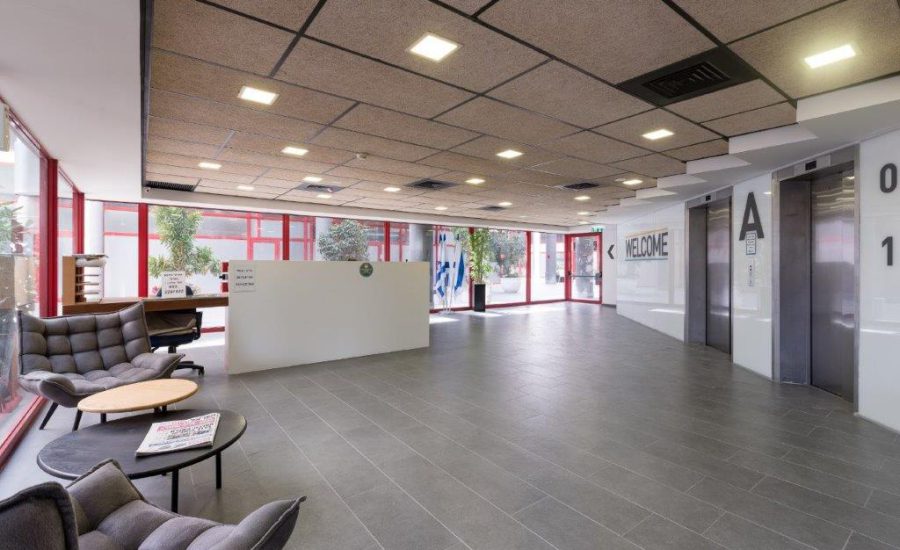 משרד למכירה ברעננה 330 מר